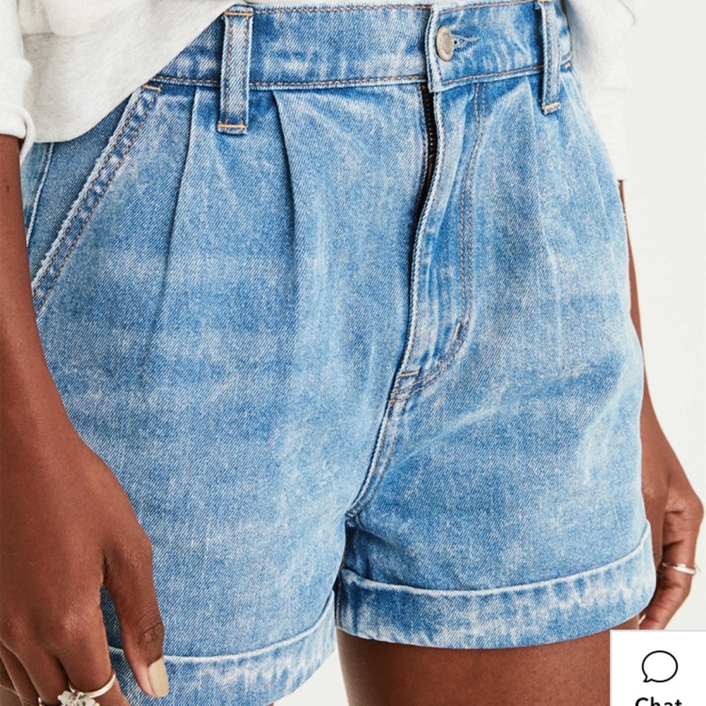 AEO denim mom jean shorts sz6